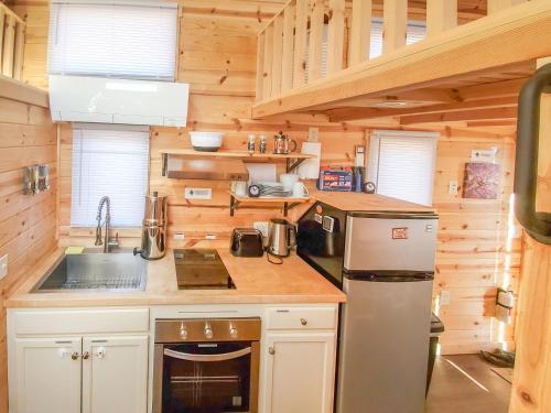 Cute Sedona Green-Certified Cedar Tiny Home Cottonwood Exterior photo