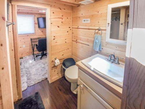 Cute Sedona Green-Certified Cedar Tiny Home Cottonwood Exterior photo